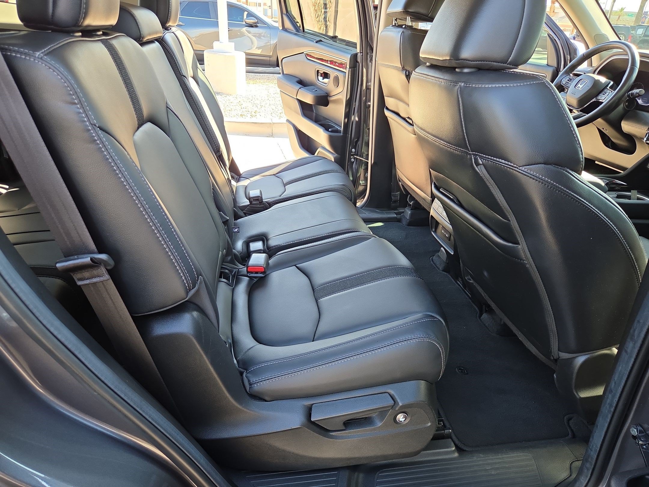 Used 2024 Honda Pilot Touring image 28