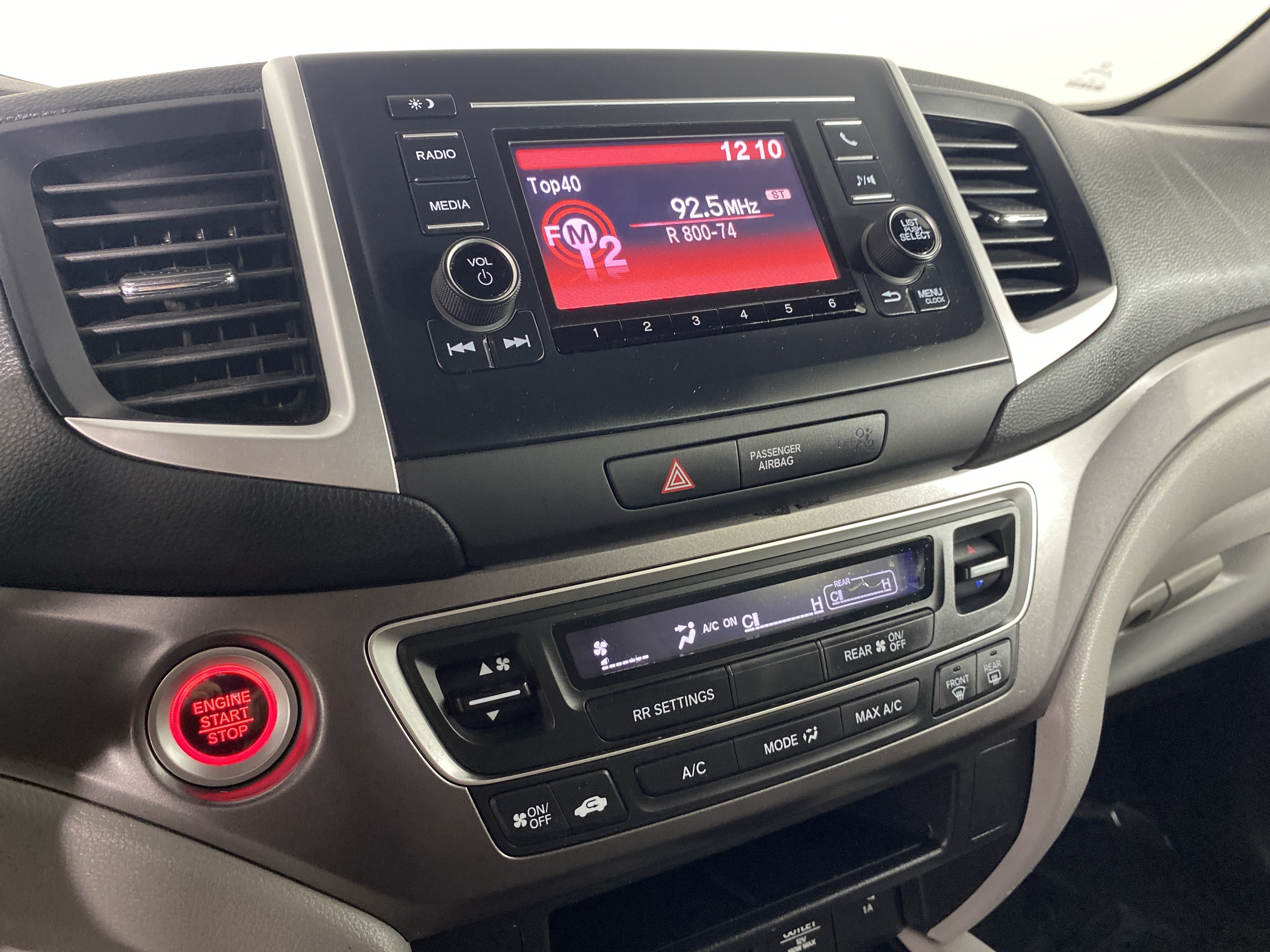Used 2019 Honda Pilot LX image 35