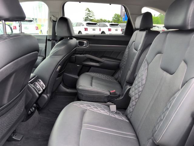 Used 2023 Kia Sorento SX AWD/4WD image 32