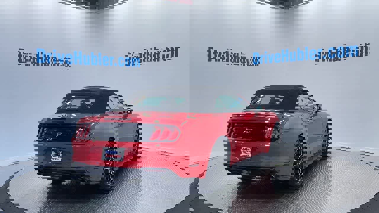 Used 2023 Ford Mustang Premium image 3