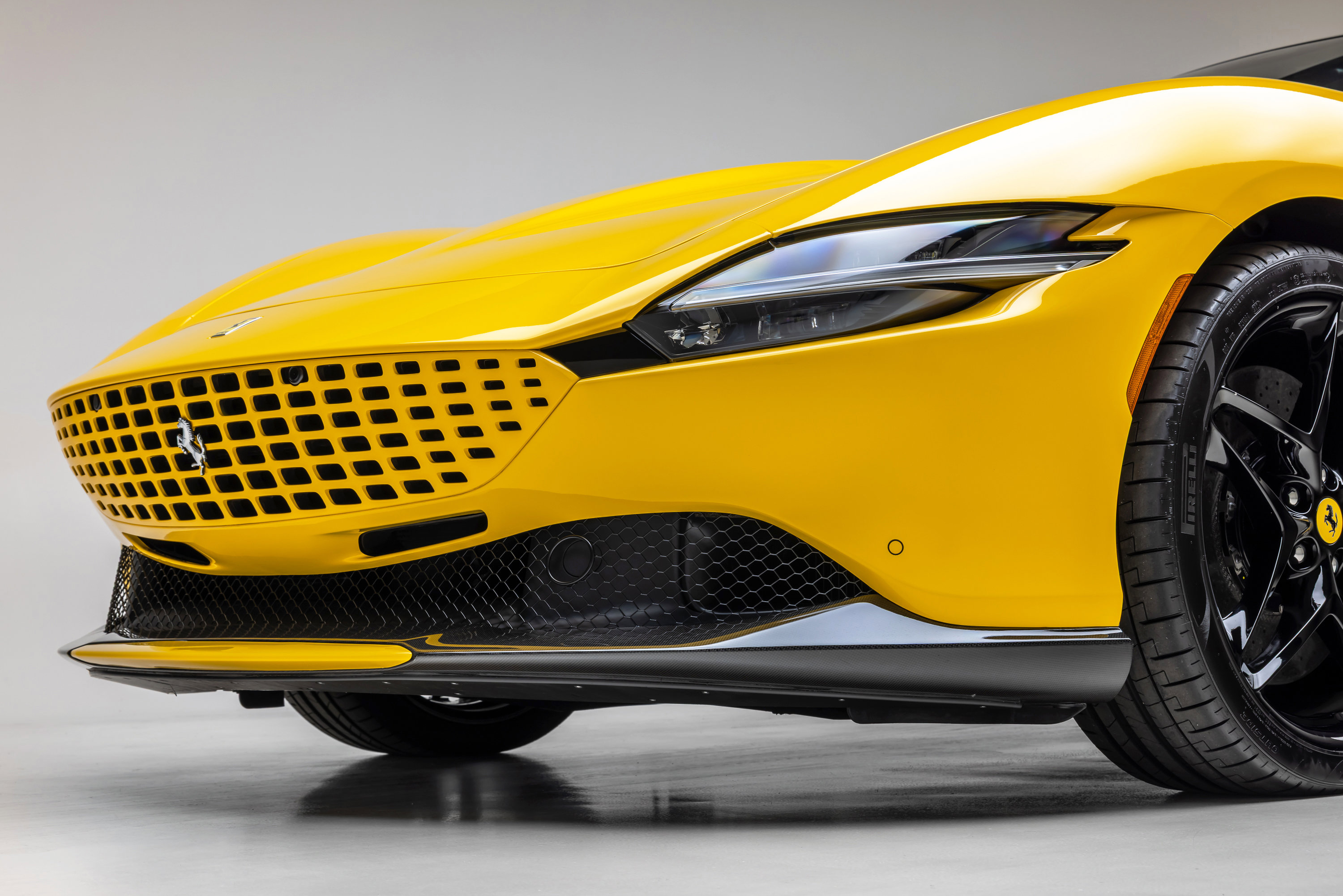 Certified 2025 Ferrari Roma Spider image 19