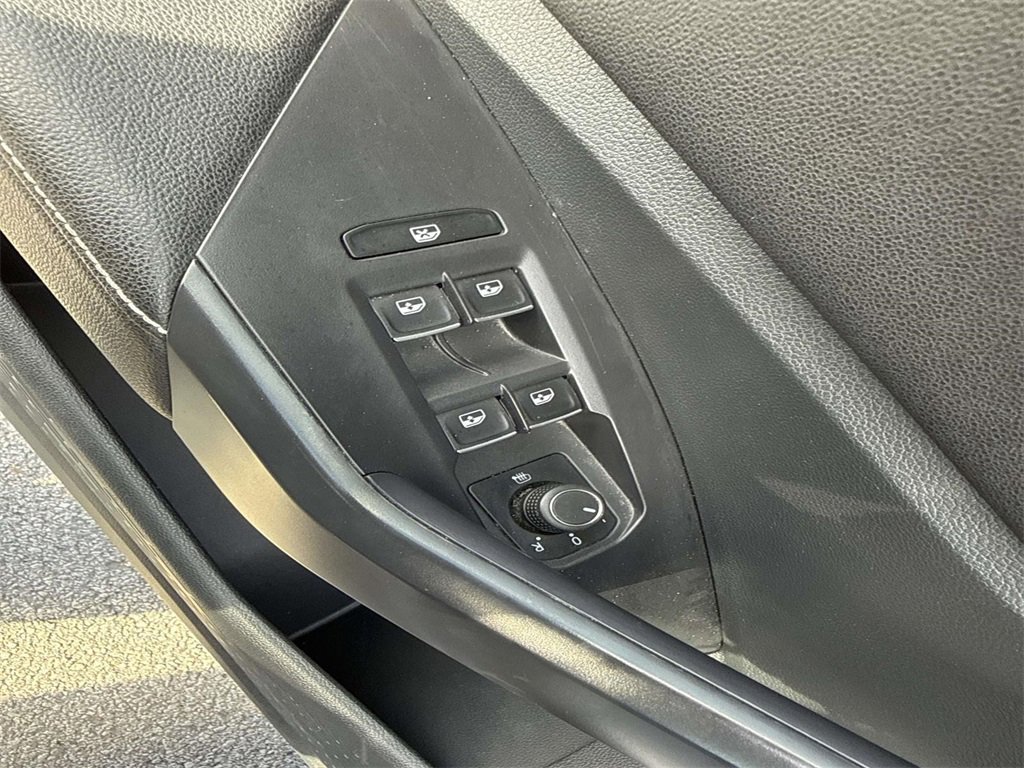 Used 2024 Volkswagen Jetta SE image 11