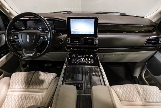 Used 2020 Lincoln Navigator Black Label w/ Cargo Convenience Package AWD/4WD image 19