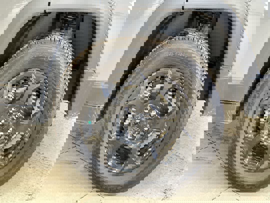 Used 2023 Jeep Compass Trailhawk image 13