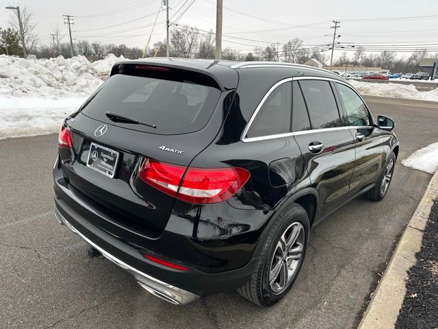 Used 2017 Mercedes-Benz GLC 300 4MATIC image 5