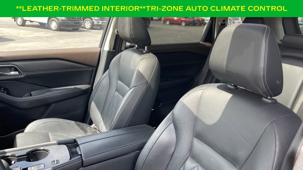 Used 2022 Nissan Rogue Platinum w/ Head-Up Display Package FWD image 13