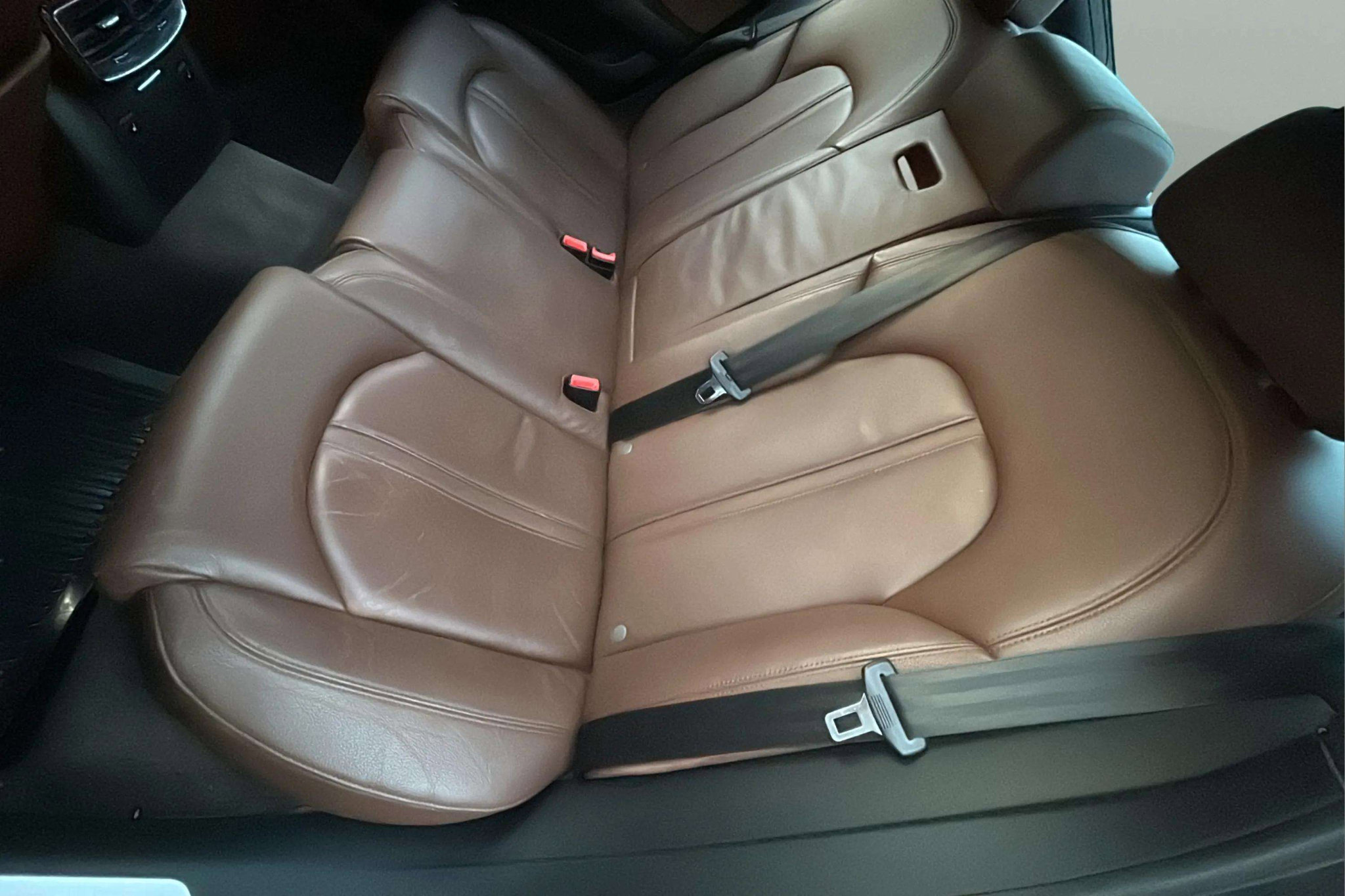 Used 2011 Audi A8 4.2 image 36