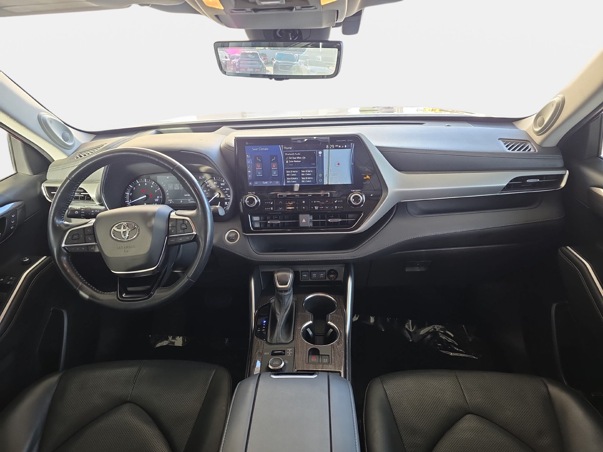 Used 2021 Toyota Highlander Platinum AWD/4WD image 9