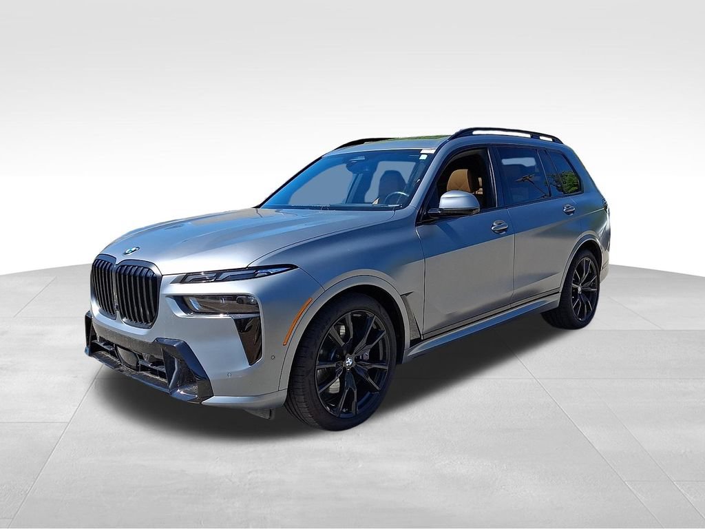 Used 2023 BMW X7 xDrive40i w/ Executive Package AWD/4WD image 3
