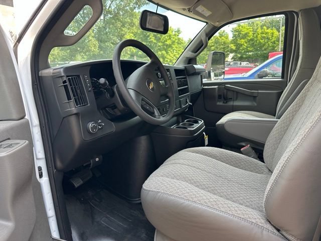 New 2025 Chevrolet Express 3500 w/ Power Convenience Package RWD image 10