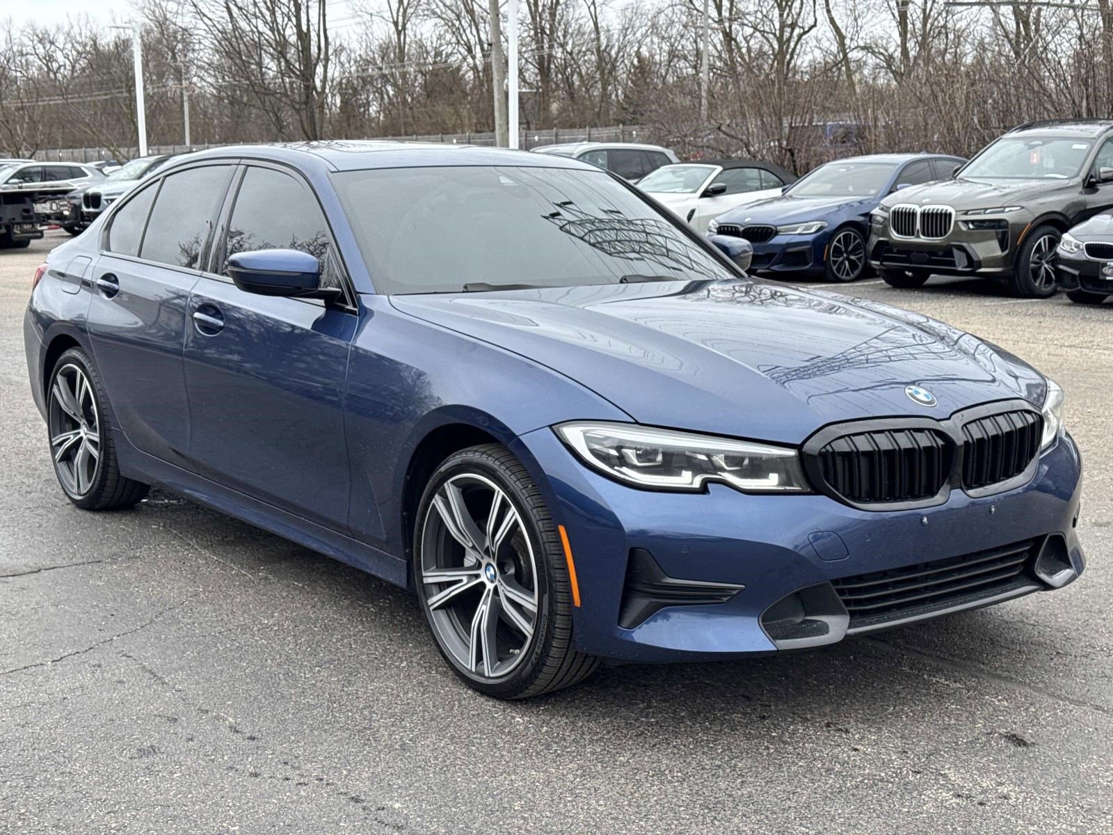 Used 2022 BMW 330i xDrive Sedan w/ Premium Package image 3