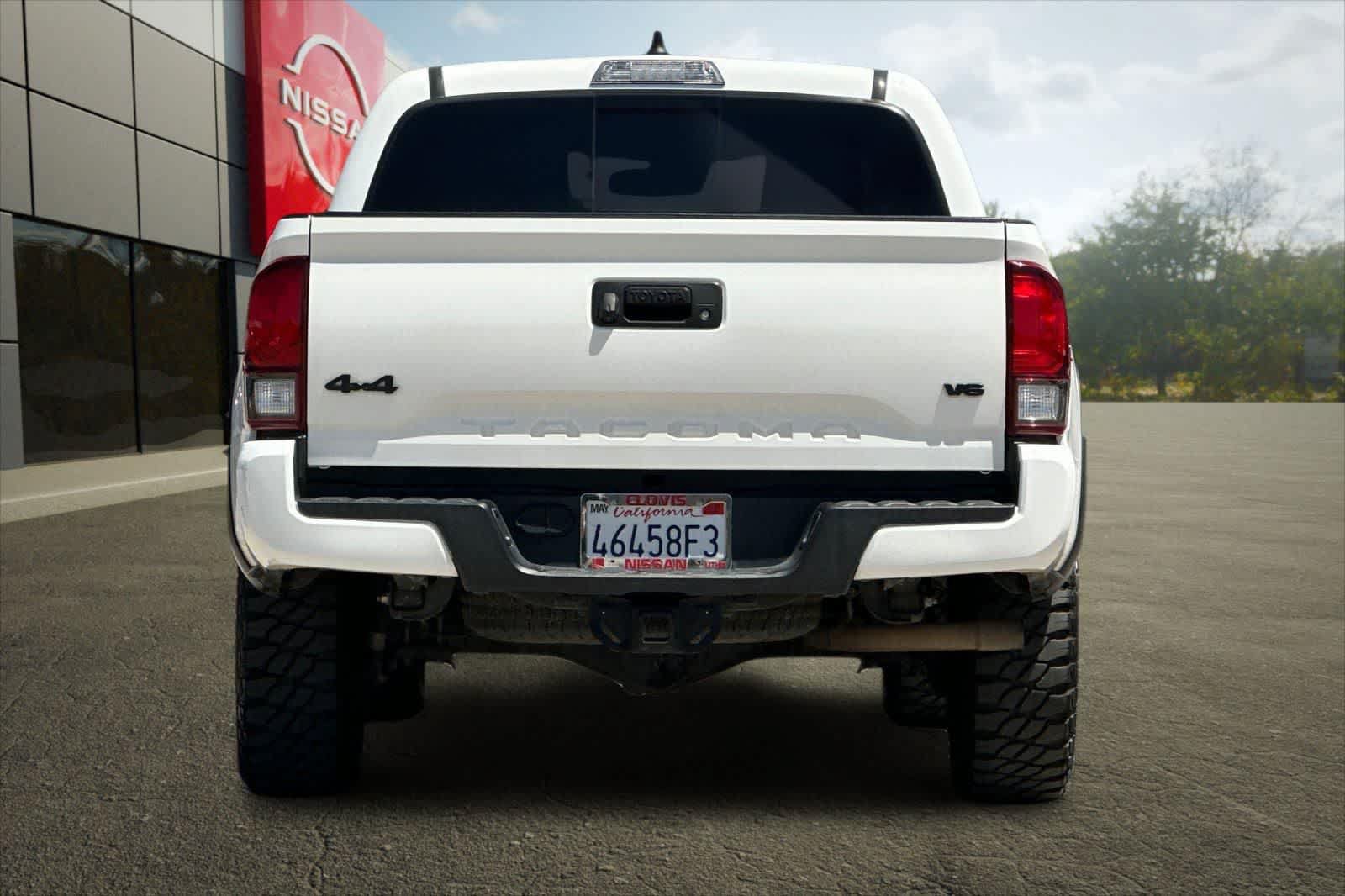 Used 2021 Toyota Tacoma SR5 w/ Trail Edition AWD/4WD image 8