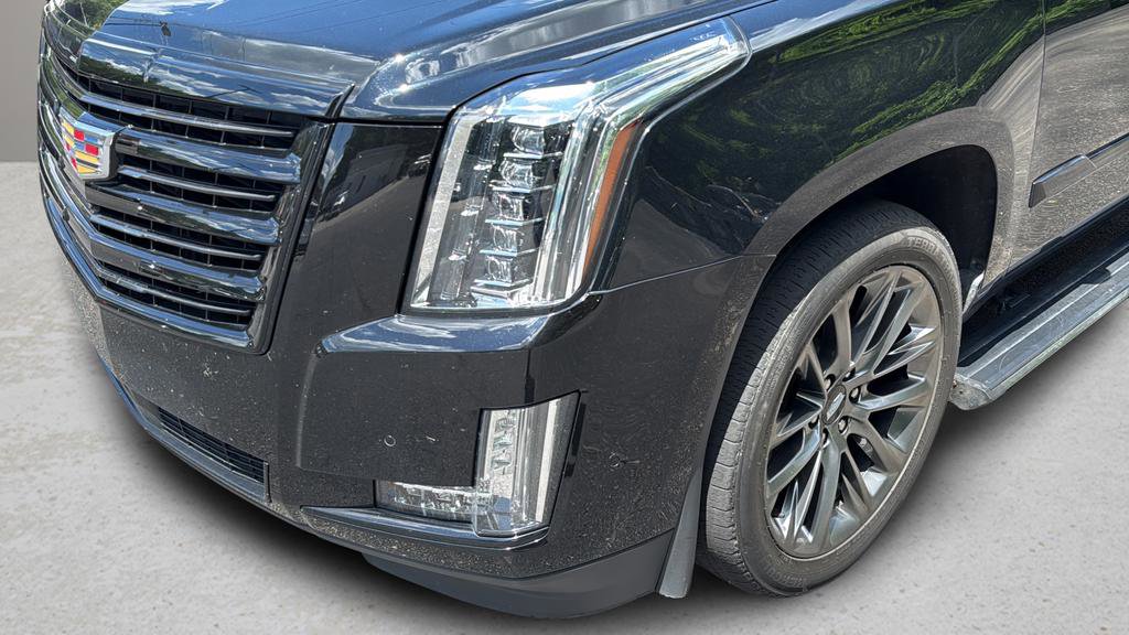 Used 2019 Cadillac Escalade ESV Platinum w/ Escalade Sport Edition AWD/4WD image 9