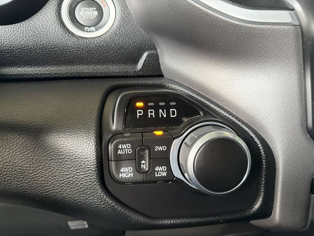 Used 2022 RAM 1500 Big Horn AWD/4WD image 16