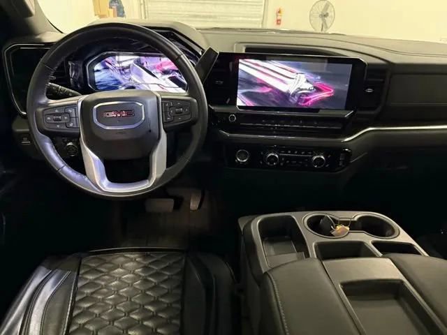 Used 2024 GMC Sierra 1500 Elevation image 16