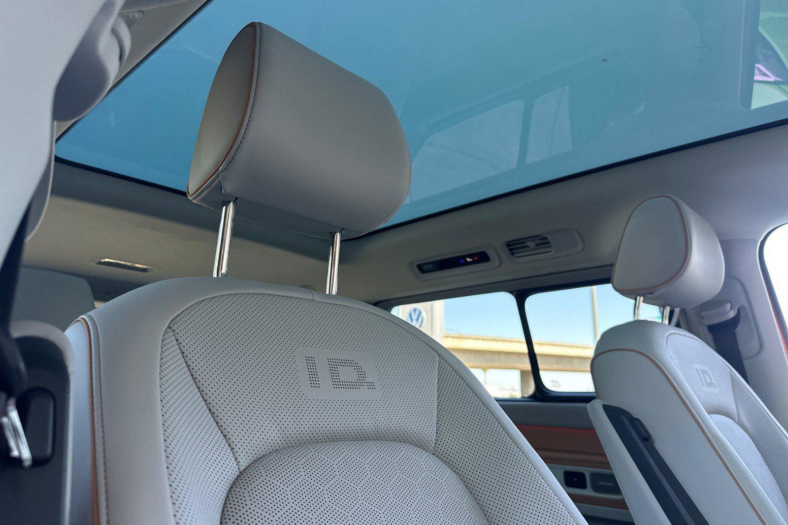 New 2025 Volkswagen ID. Buzz Pro S Plus image 16