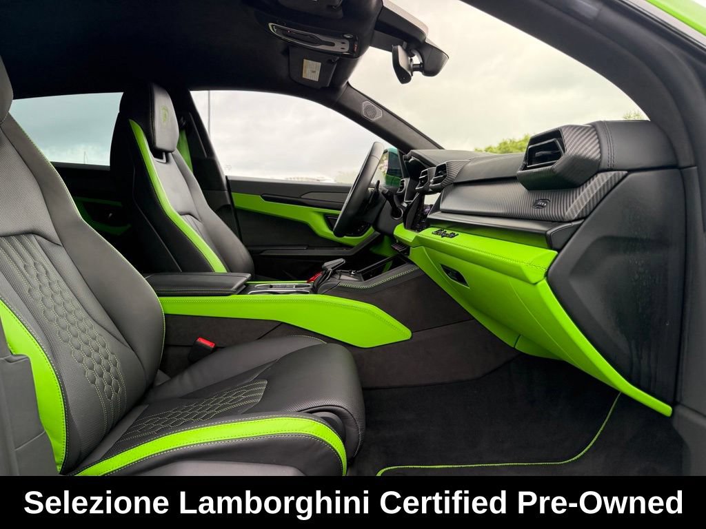 Used 2025 Lamborghini Urus SE AWD/4WD image 46