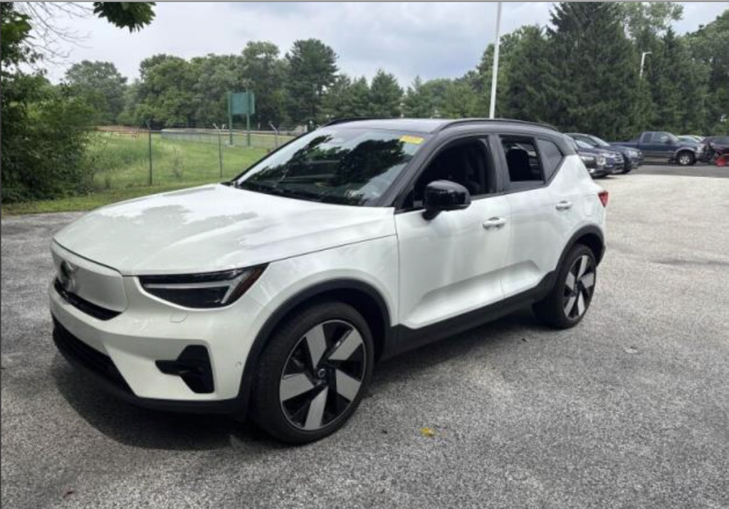 Certified 2023 Volvo XC40 Recharge Ultimate AWD/4WD image 9