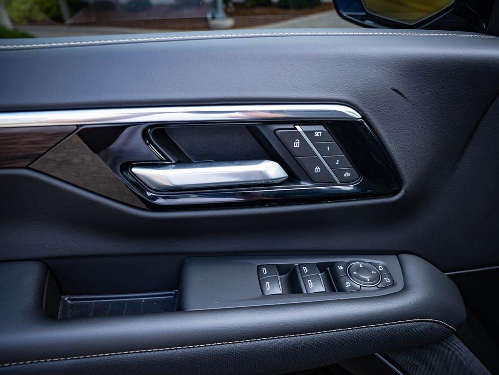 Used 2025 Chevrolet Tahoe Premier image 27