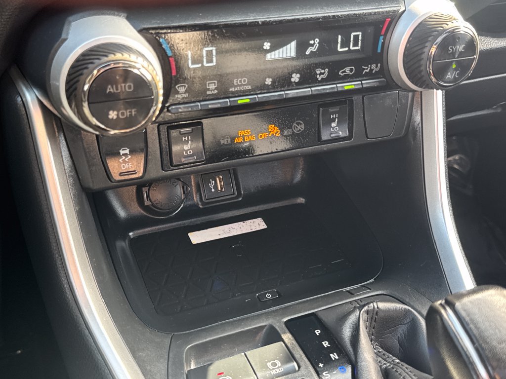 Used 2023 Toyota RAV4 XSE AWD/4WD image 23