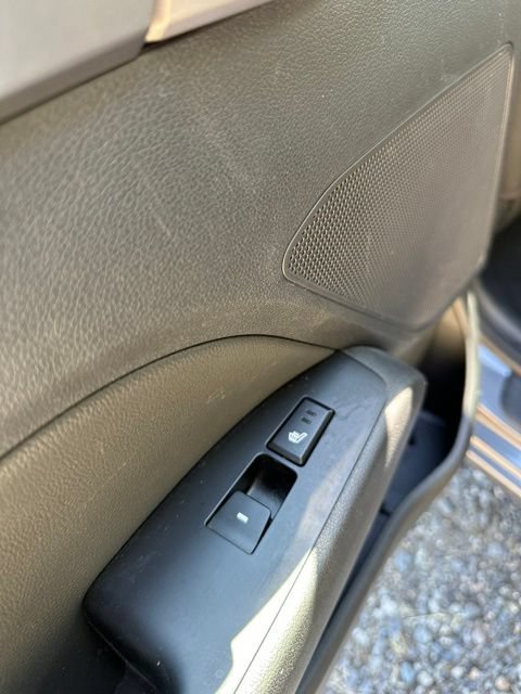 Used 2017 Hyundai Elantra Limited w/ Limited Ultimate Package 05 FWD image 14