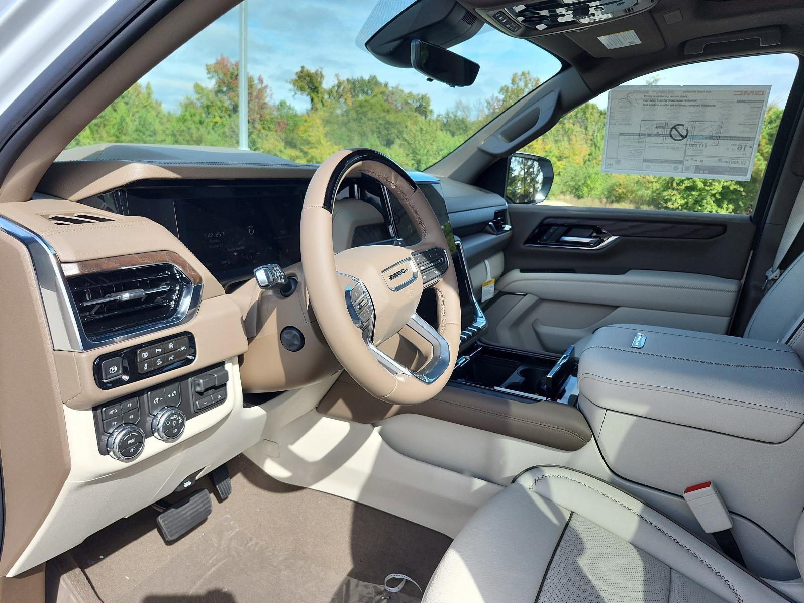 New 2026 GMC Yukon Denali image 12