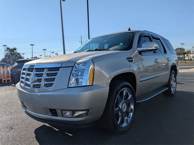 Used 2014 Cadillac Escalade Luxury image 8