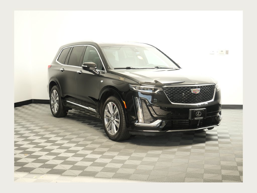 Used 2025 Cadillac XT6 Premium Luxury w/ Technology Package AWD/4WD image 1