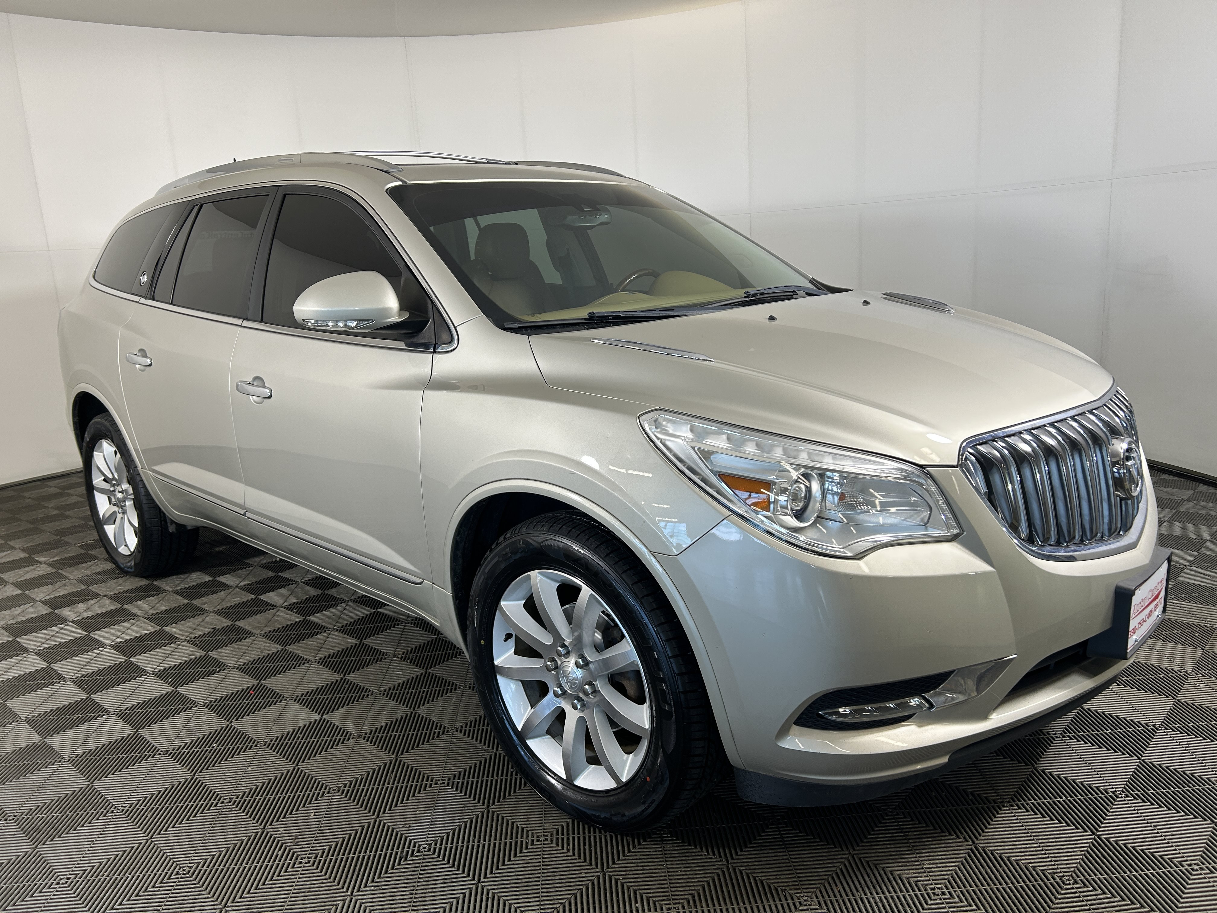 Used 2017 Buick Enclave Premium w/ Experience Buick Package AWD/4WD image 4