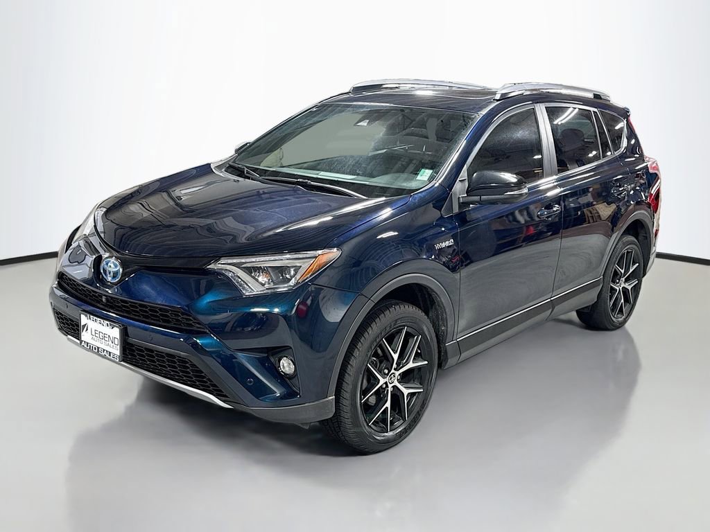 Used 2017 Toyota RAV4 SE image 1