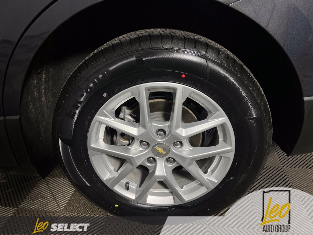 Used 2019 Chevrolet Equinox LS w/ LS Convenience Package AWD/4WD image 24