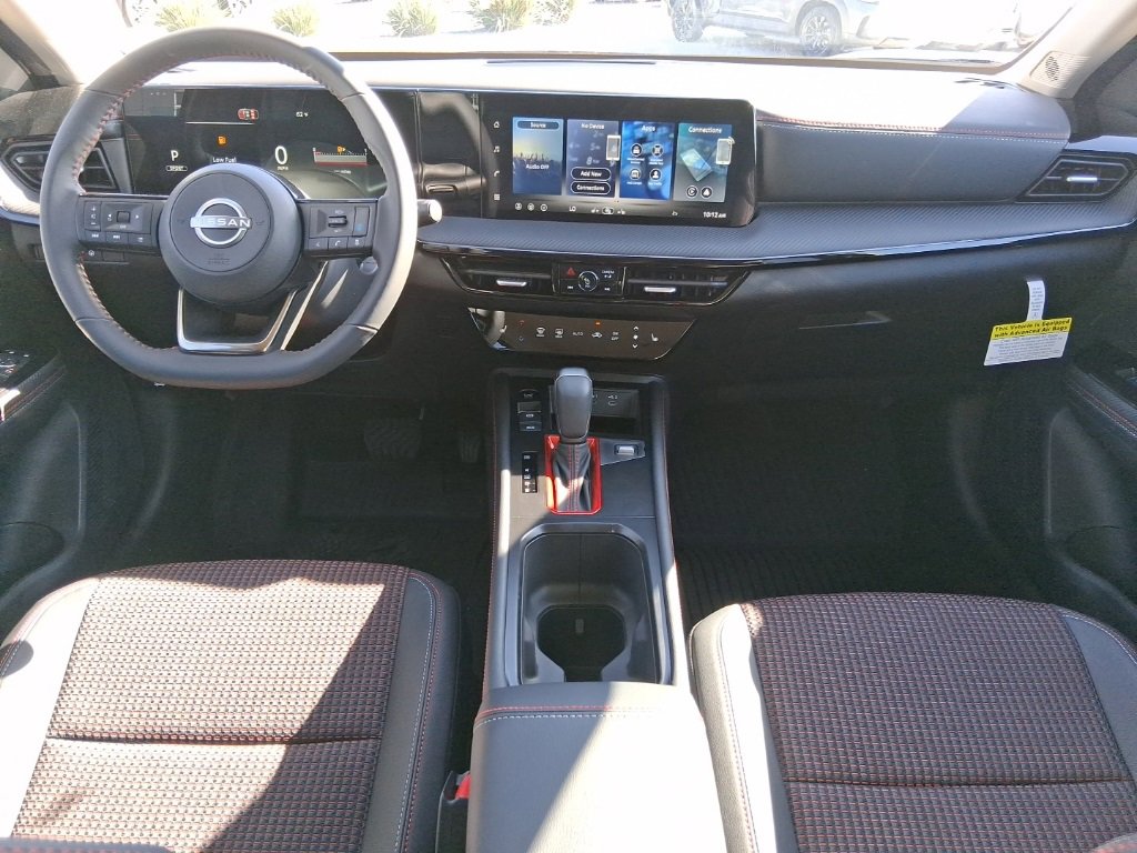 New 2026 Nissan Kicks SR w/ Cold Weather Package image 8