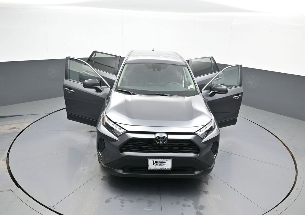Used 2025 Toyota RAV4 LE image 45