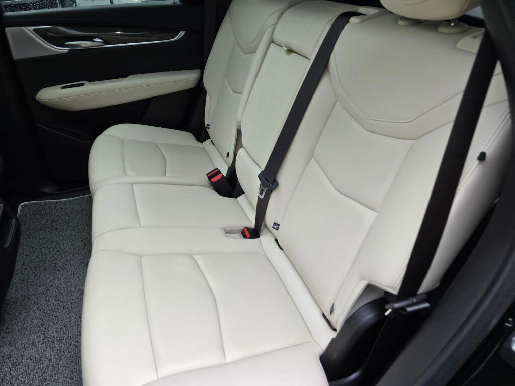 Used 2021 Cadillac XT5 Sportv w/ LPO, Floor Liner Package image 23
