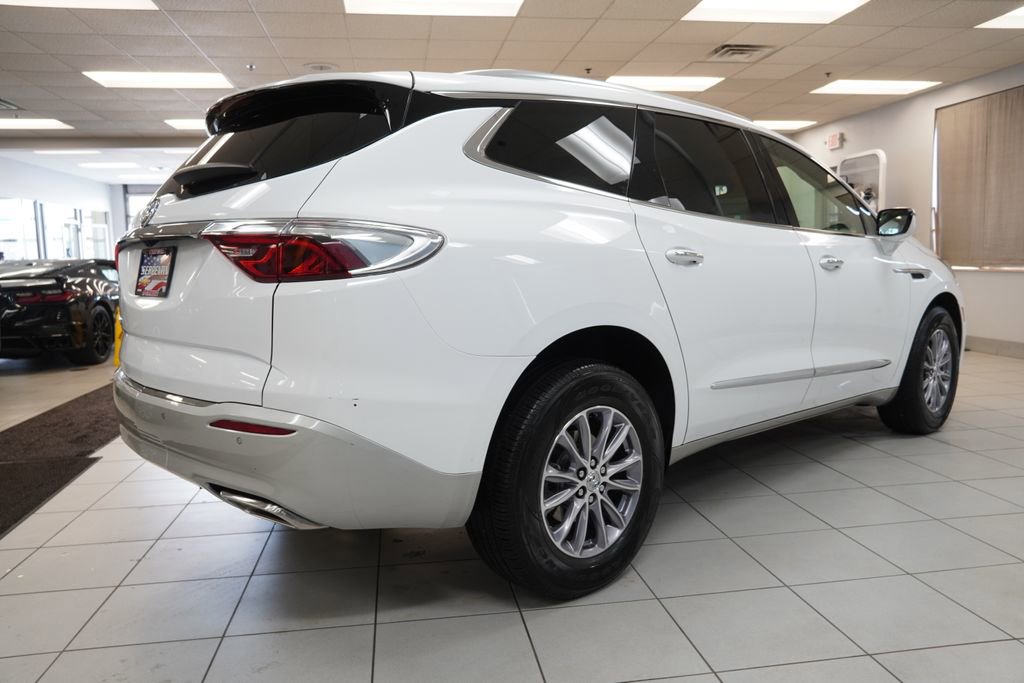 Used 2023 Buick Enclave Essence w/ LPO, Floor Liner Package image 5