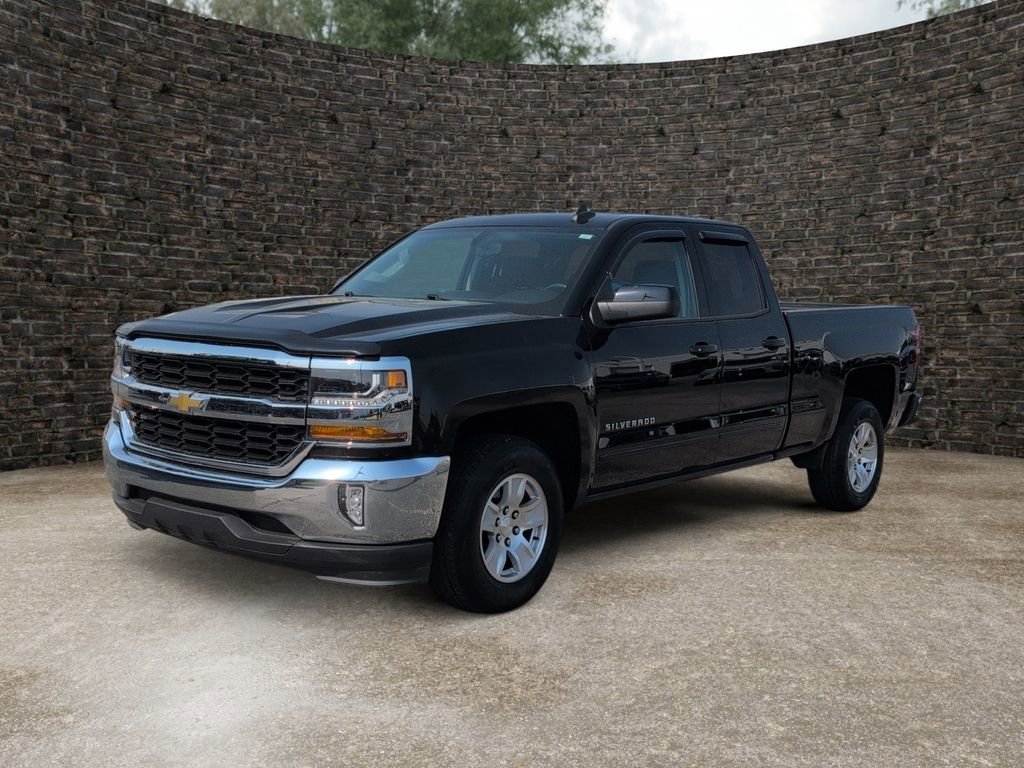 Used 2018 Chevrolet Silverado 1500 LT w/ All Star Edition image 6