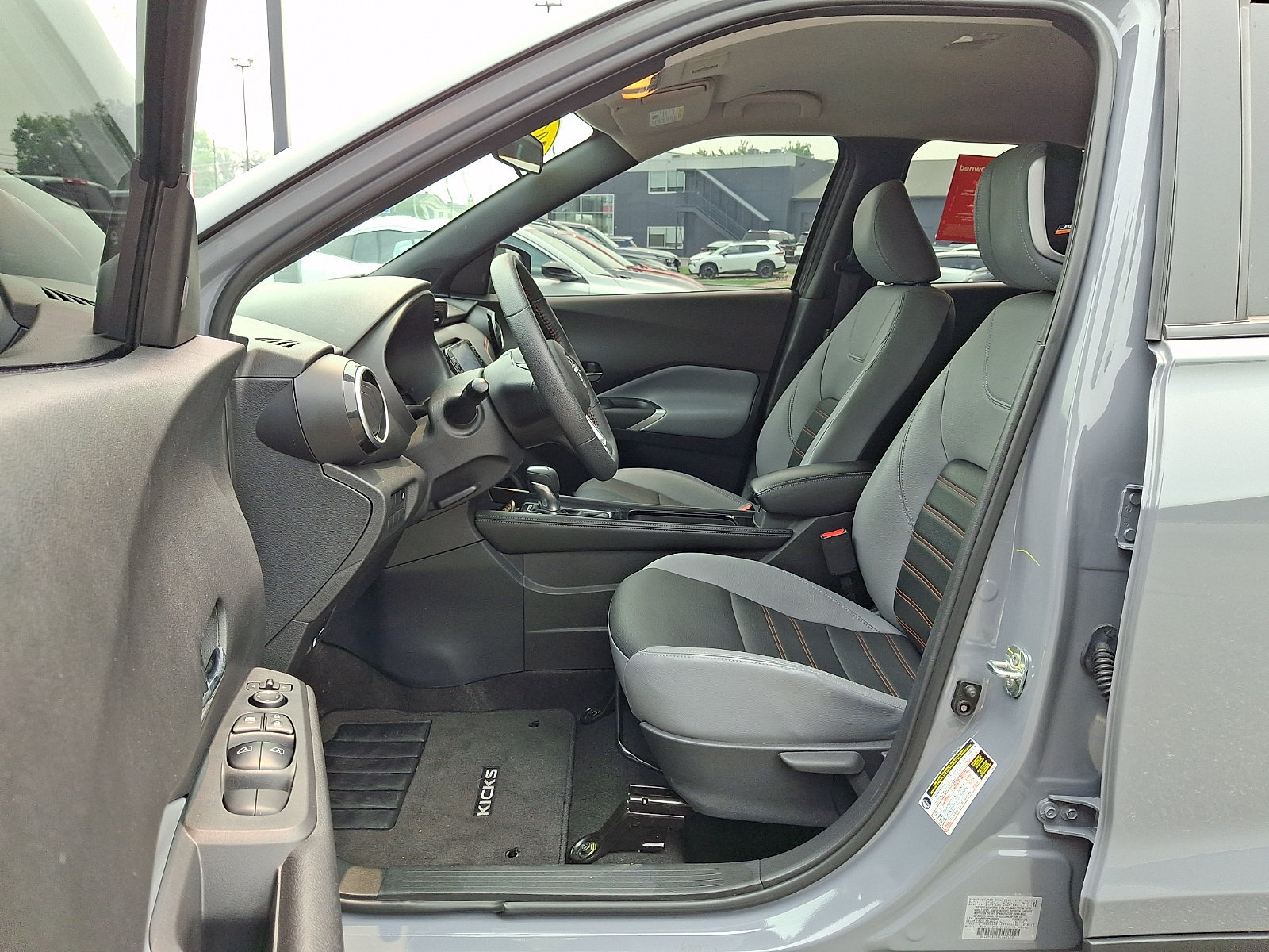 Certified 2023 Nissan Kicks SR w/ SR Premium Package FWD image 15
