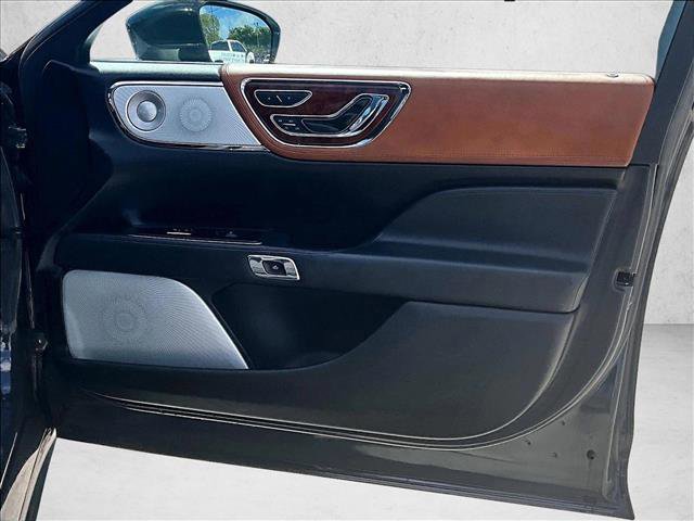 Used 2017 Lincoln Continental Black Label image 18