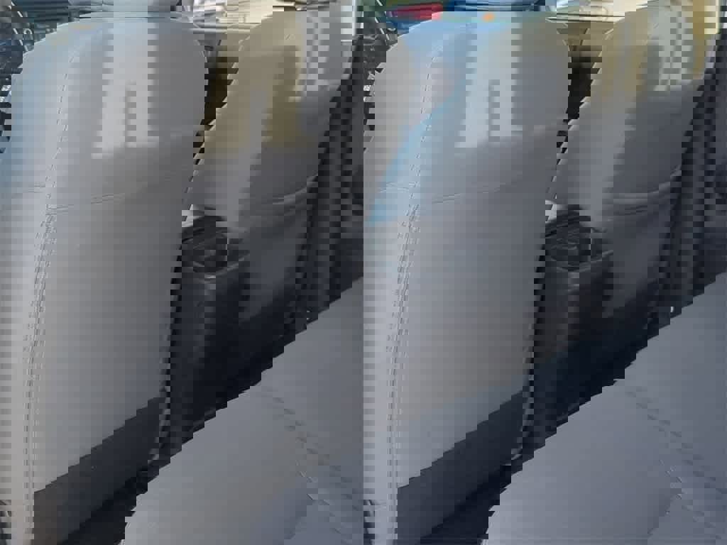 Used 2019 Toyota Tacoma SR w/ SR Convenience Package image 18