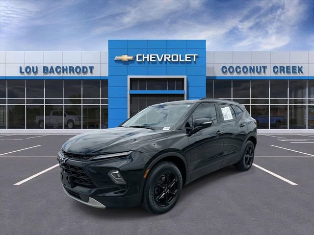 Used 2024 Chevrolet Blazer LT w/ Midnight/Sport Edition FWD image 4