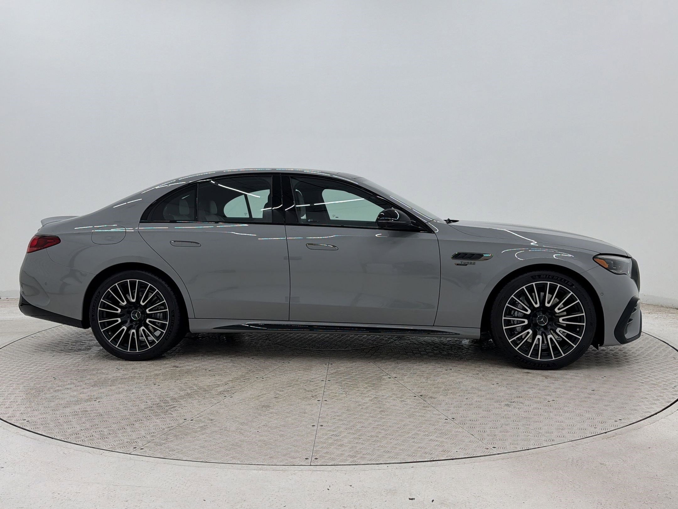 Used 2026 Mercedes-Benz E 53 AMG e 4MATIC Sedan image 8