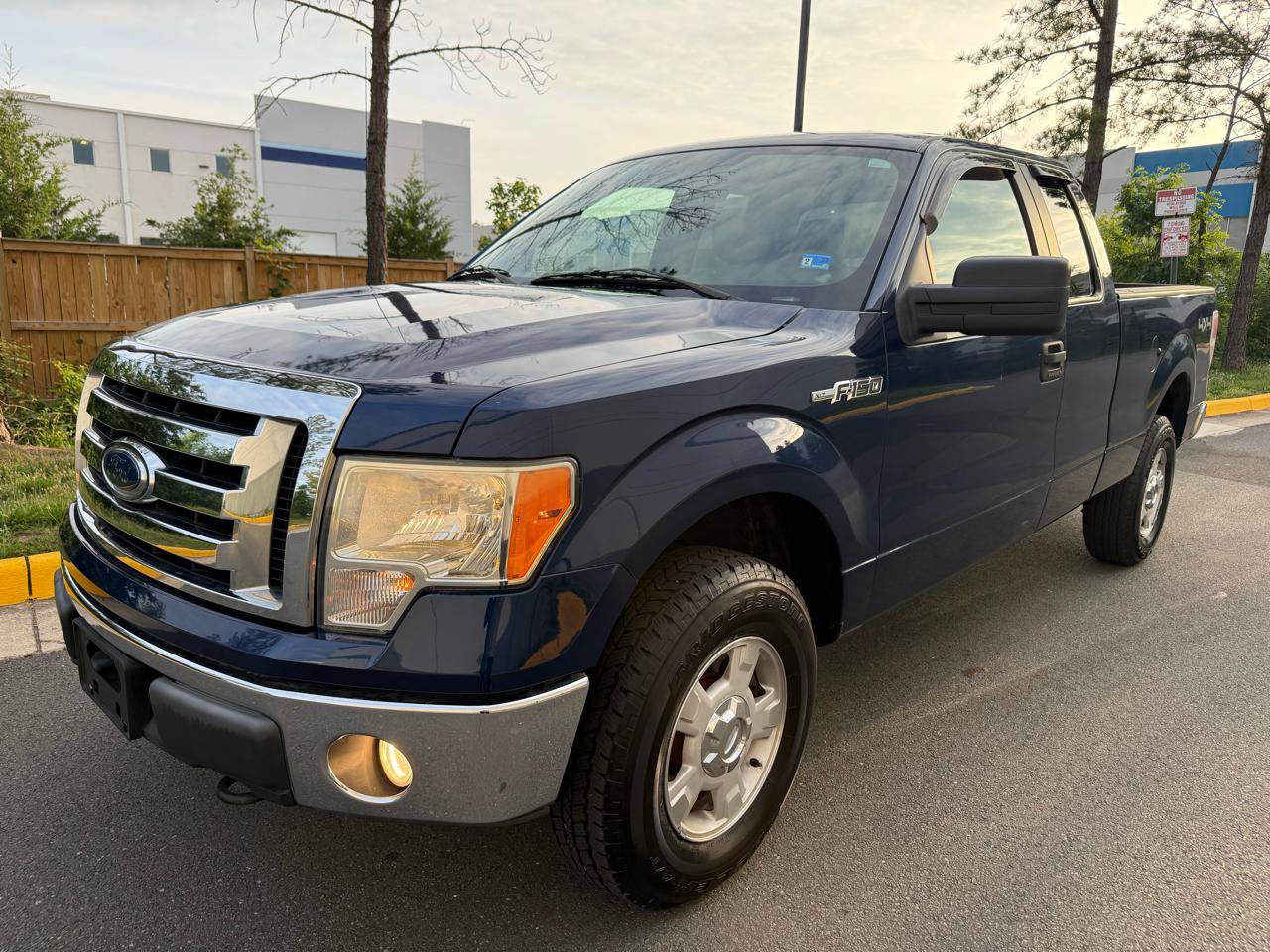 Used 2012 Ford F150 XLT AWD/4WD image 2