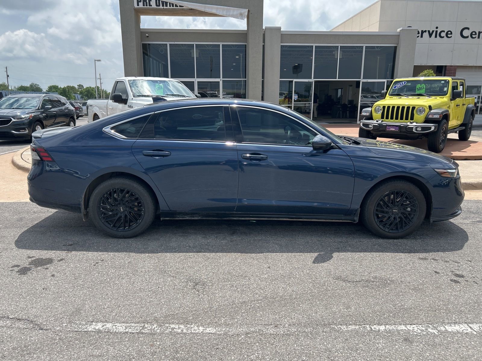 Used 2024 Honda Accord EX-L image 4