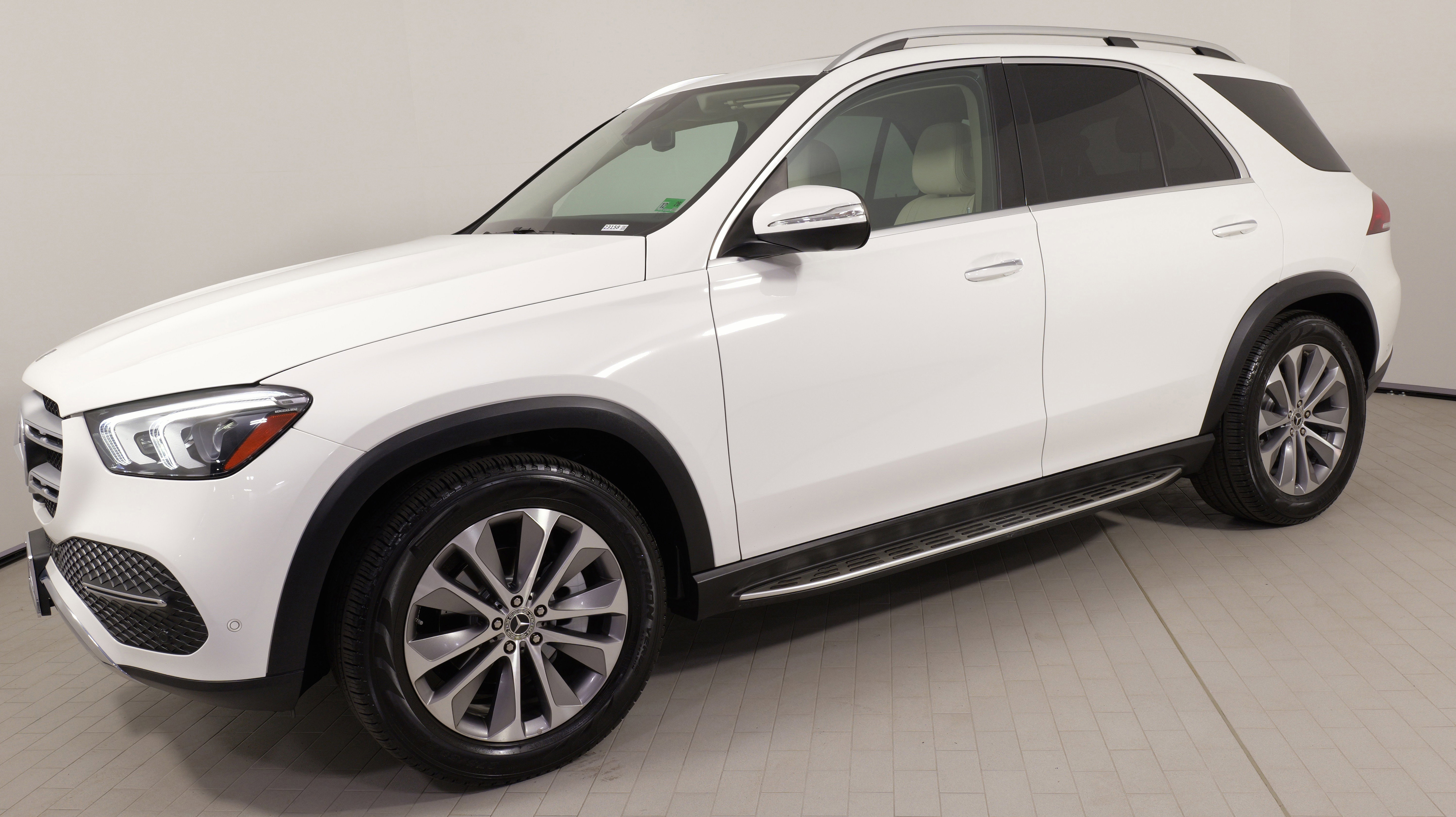 Used 2021 Mercedes-Benz GLE 350 GLE 350 4MATIC image 3