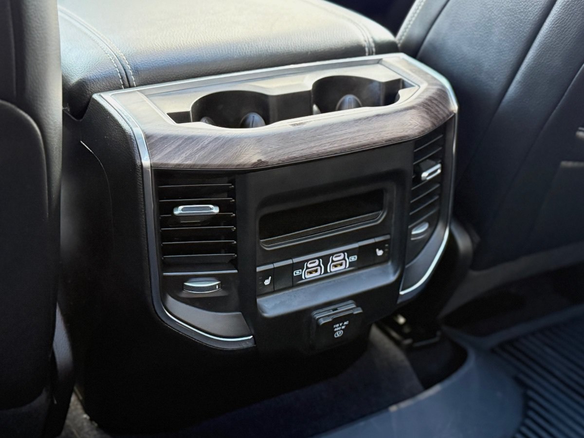 Used 2025 RAM 1500 Laramie w/ Sport Appearance Package AWD/4WD image 21