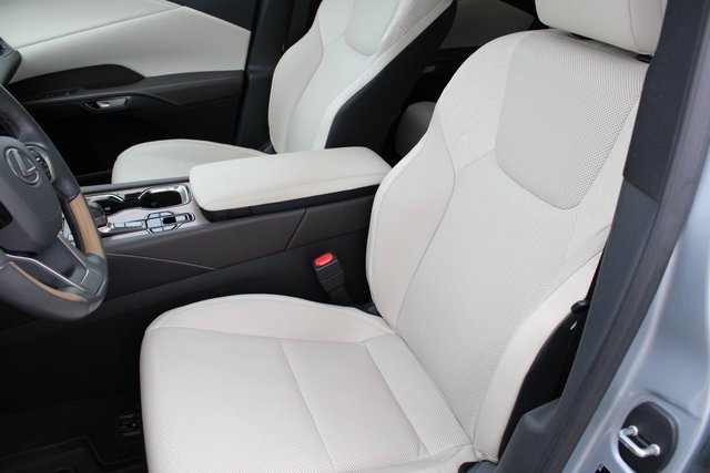 Used 2024 Lexus RX 350 Premium w/ Convenience Package image 6