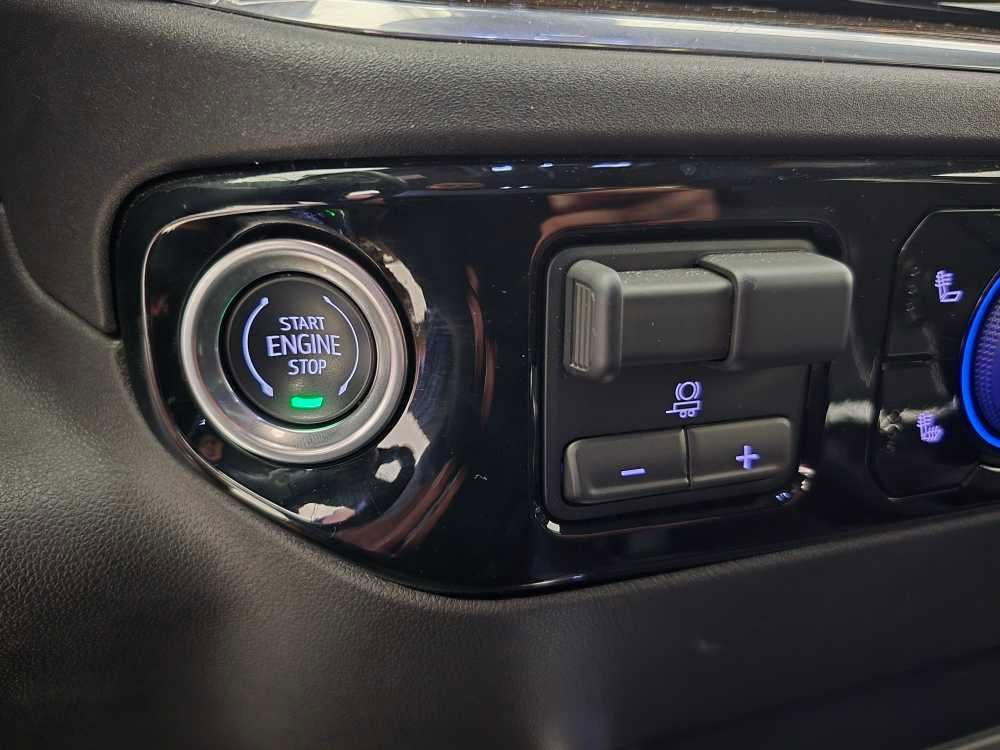 New 2025 Chevrolet Silverado 1500 LT w/ Z71 Off-Road Package image 16