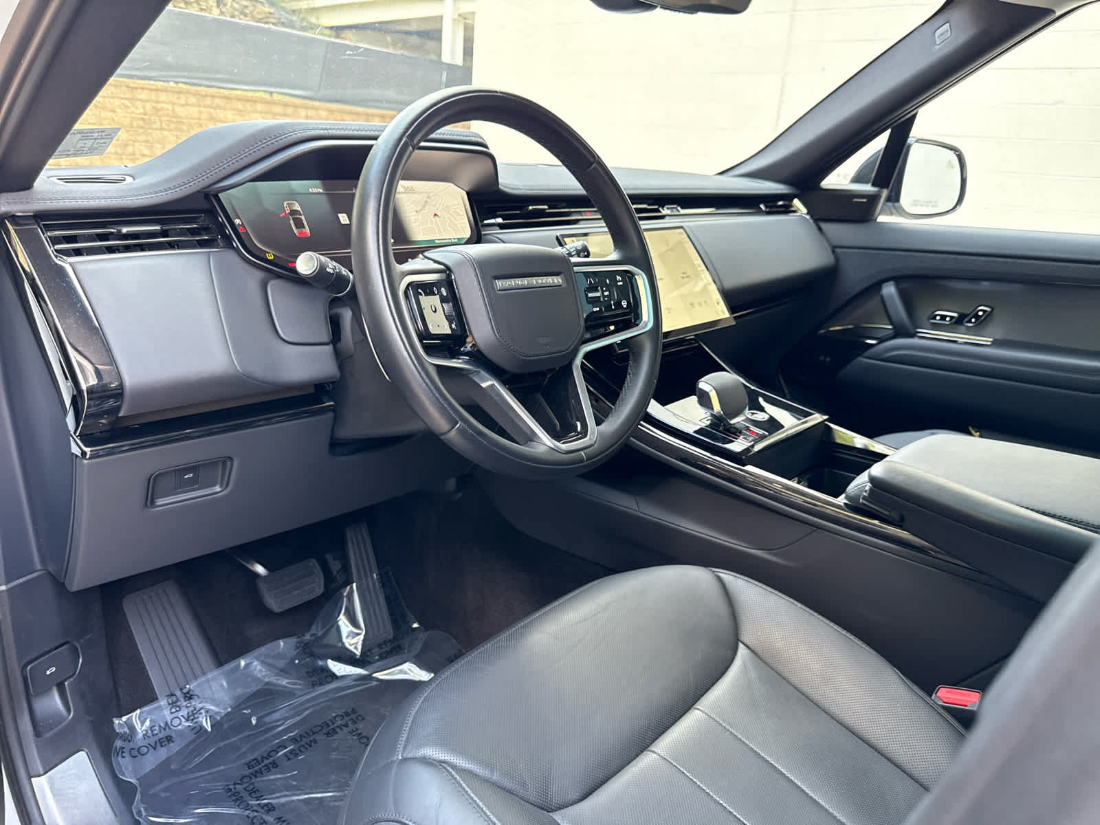 Certified 2024 Land Rover Range Rover Sport SE AWD/4WD image 11