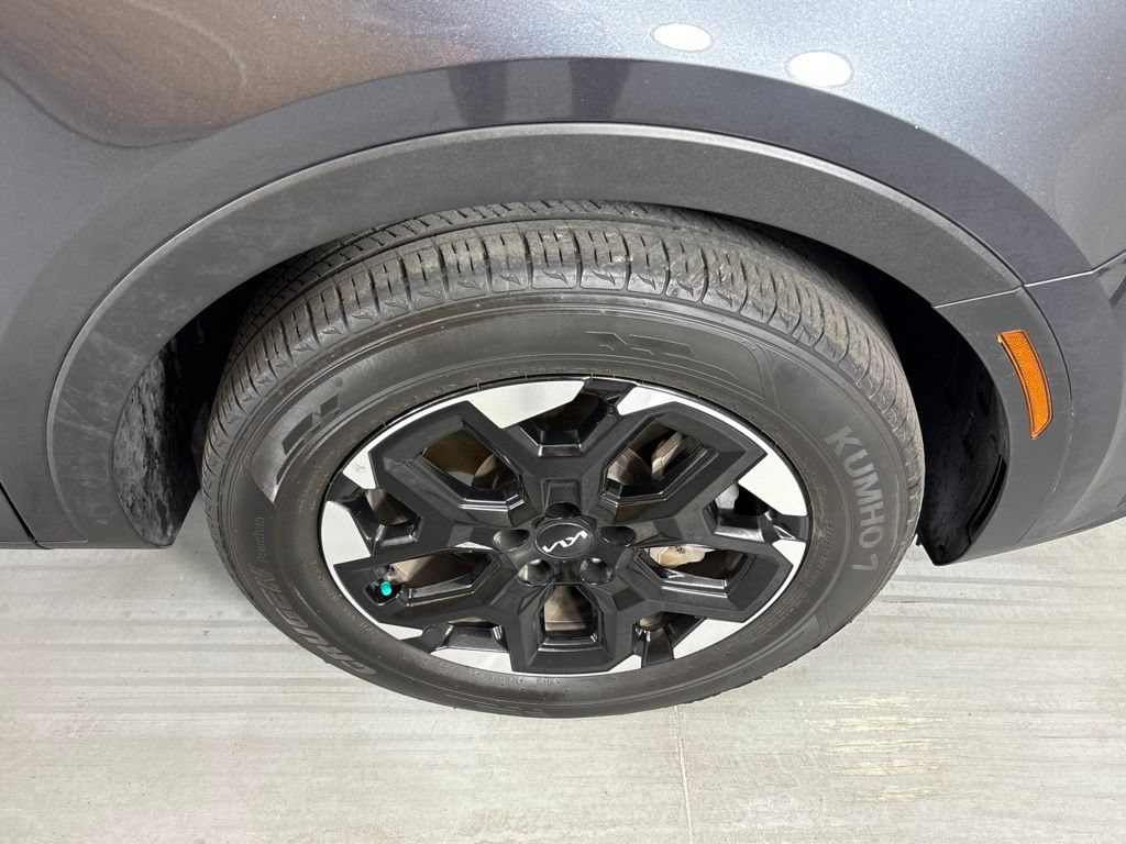 Used 2024 Kia Sorento S FWD image 11