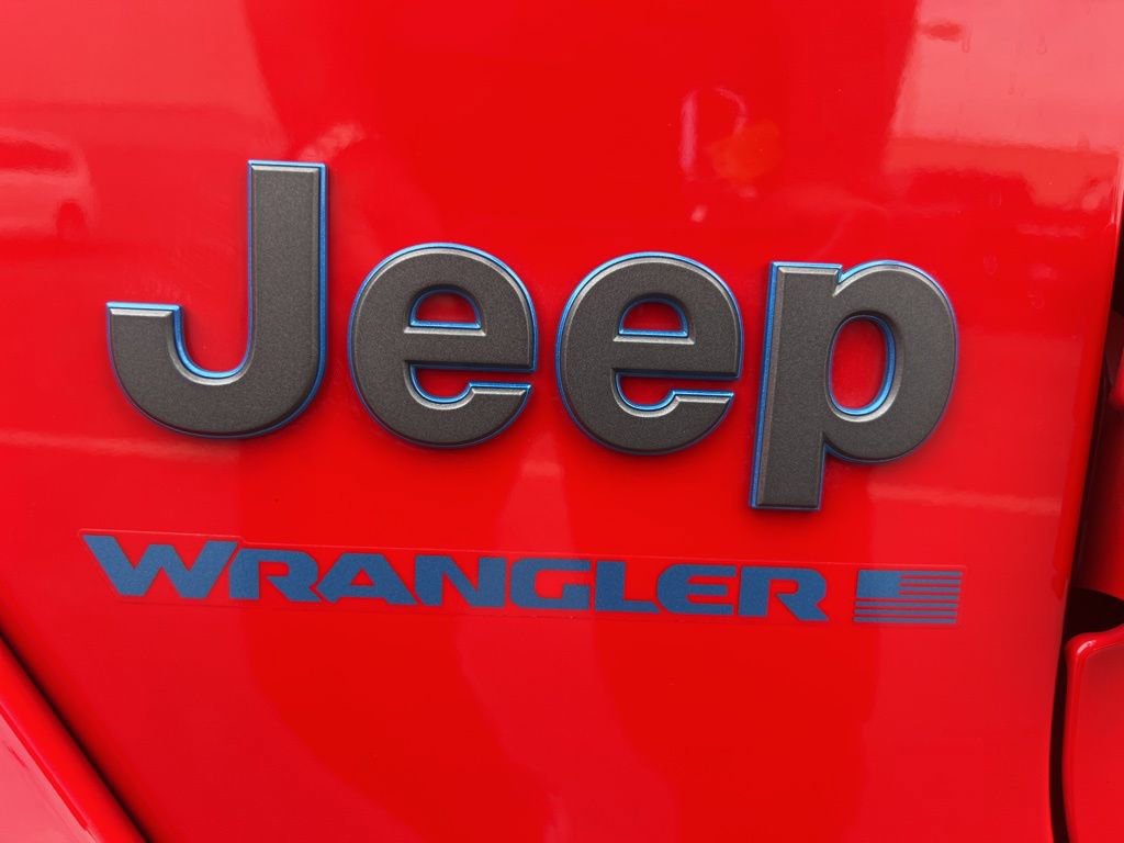 Used 2025 Jeep Wrangler Unlimited Sahara w/ Safety Group AWD/4WD image 38